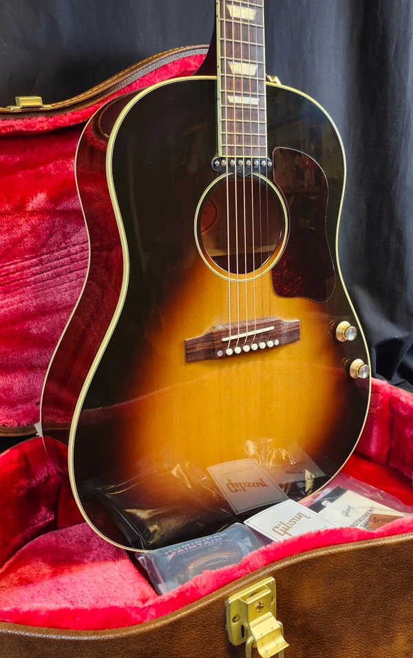 Gibson J-160E Original, Vintage Sunburst, w/HSC
