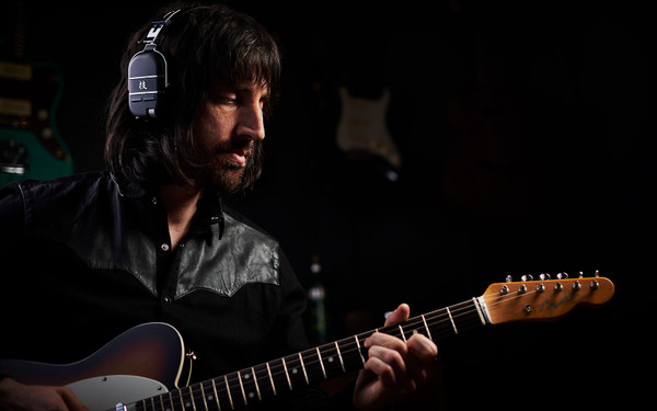 Boss WAZA-AIR Wireless Guitar Headphones System, A Revolutionary New Tone Experience for Guitar