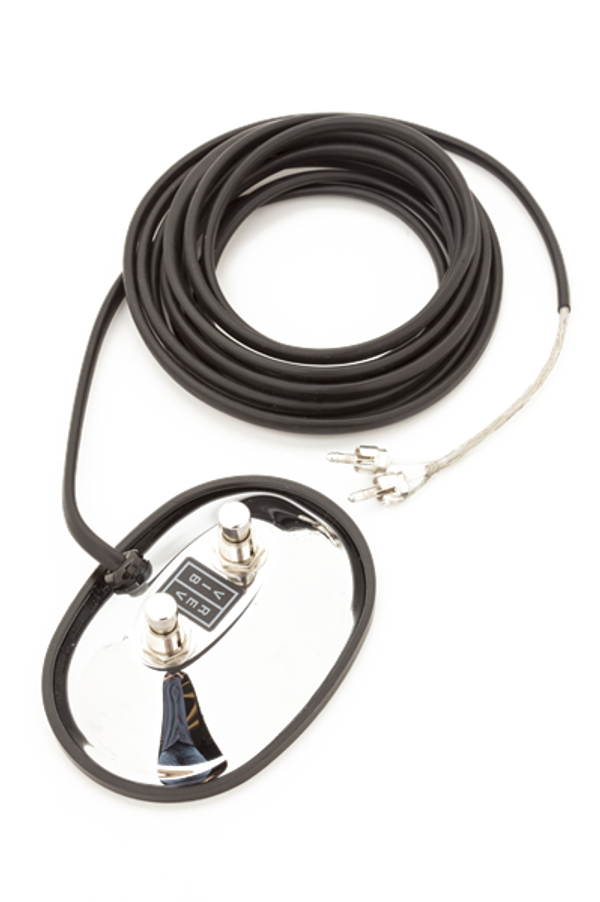 Fender 2-Button Vintage-Style Footswitch: with RCA Jacks, 0994051000