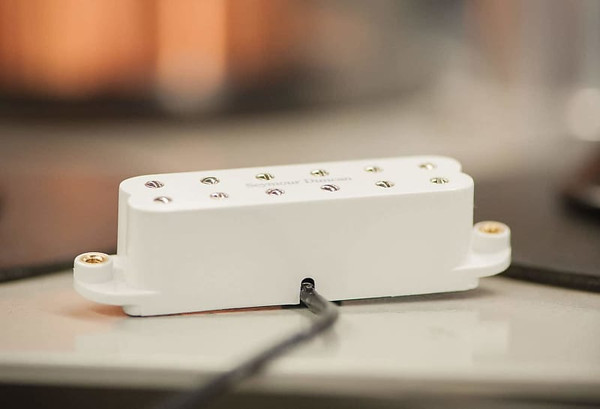 Seymour Duncan SL59-1B Little 59 for Strat Electric Guitar Bridge Pickup, White