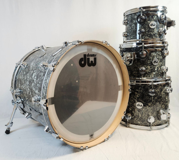 Drum Workshop Maple Collectors 4 Piece Drum Kit, 8x10, 9x12,12x14,18x22, FP Silver Abalone w/Chrome Hardware