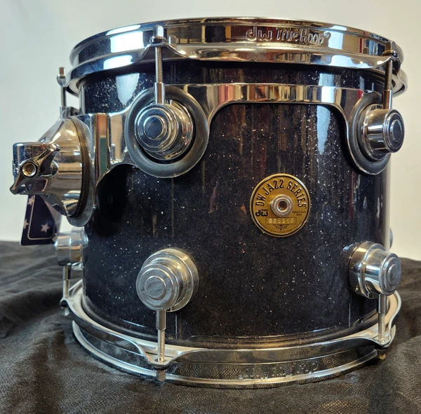 DW Collector’s Series Cherry/Gum Jazz Series – Black Ice Finish with Chrome Hardware