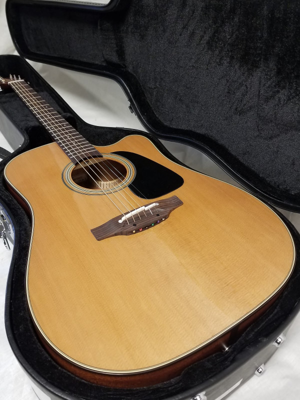 Takamine P1DC Pro-Series Solid Cedar Top Cutaway Acoustic./ Elec. Dreadnought Guitar, CT-4BII Electronics W/C