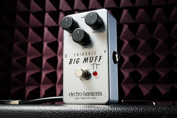 Electro Harmonix Triangle Big Muff Fuzz Guitar Effect Pedal