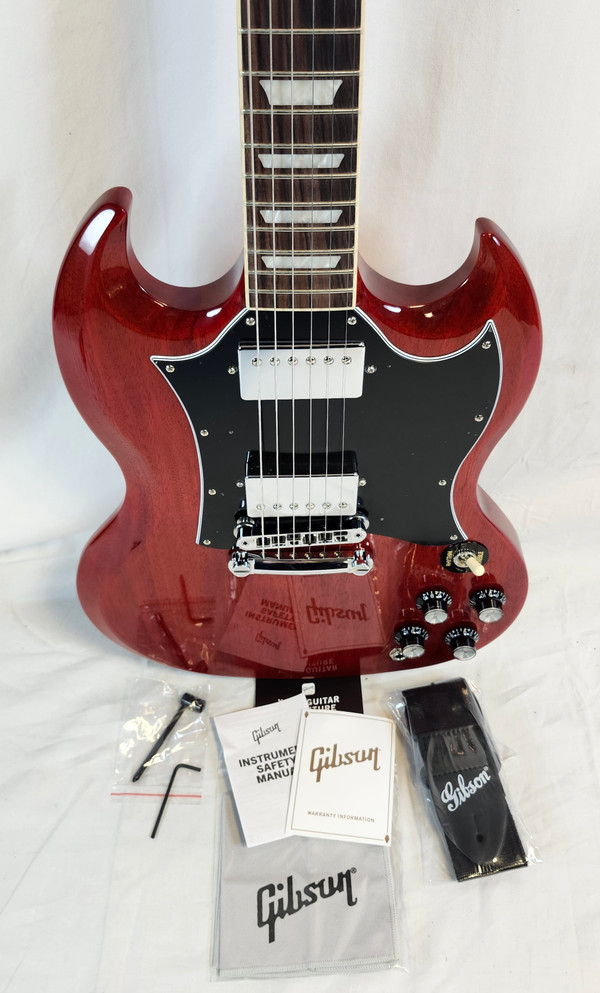 Gibson SG Standard, Heritage Cherry W/Soft Shell Case