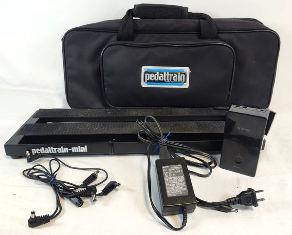 Pedaltrain PT-MINI Pedalboard +Sanyo Pedal Juice Rechargeable Power, Bag
