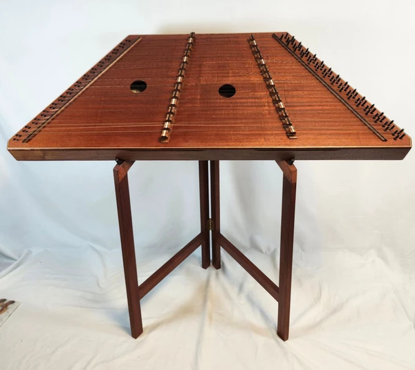Vintage 1989 Dusty Strings D-25N Hammered Dulcimer w/ Case and Stand
