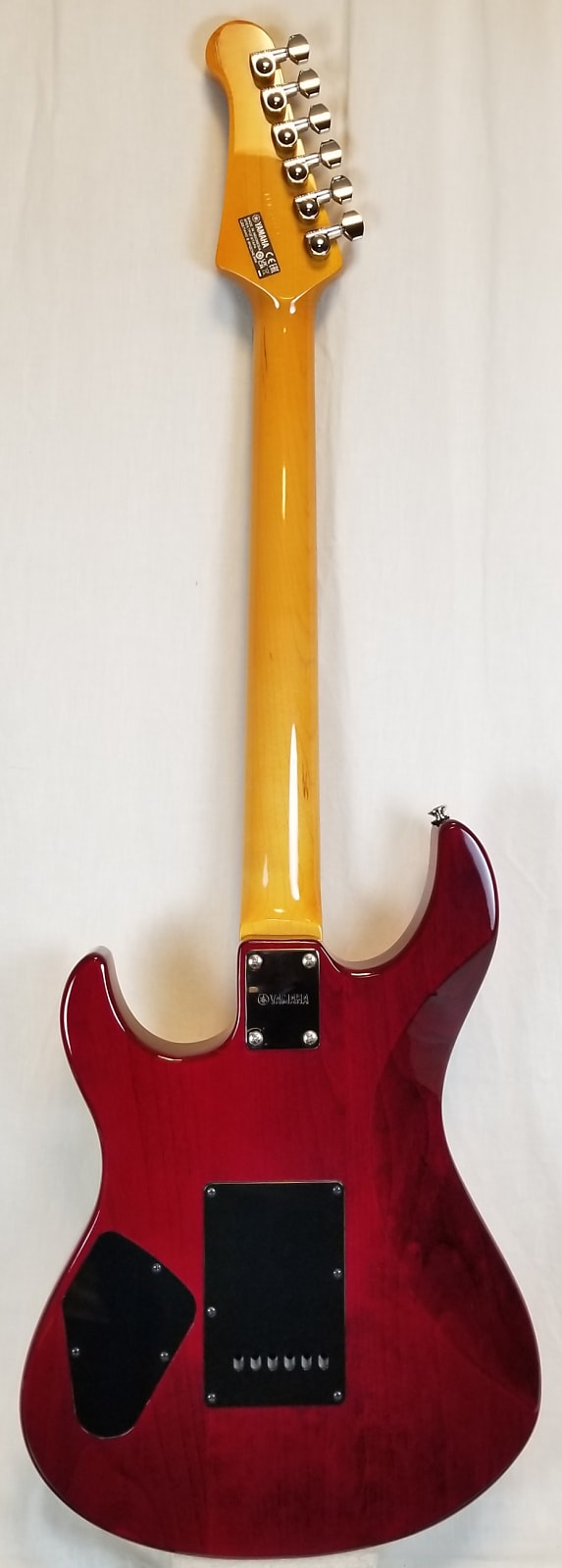Yamaha Pacifica PAC612VIIFMX Double Cutaway Flame Maple Top H/S/S