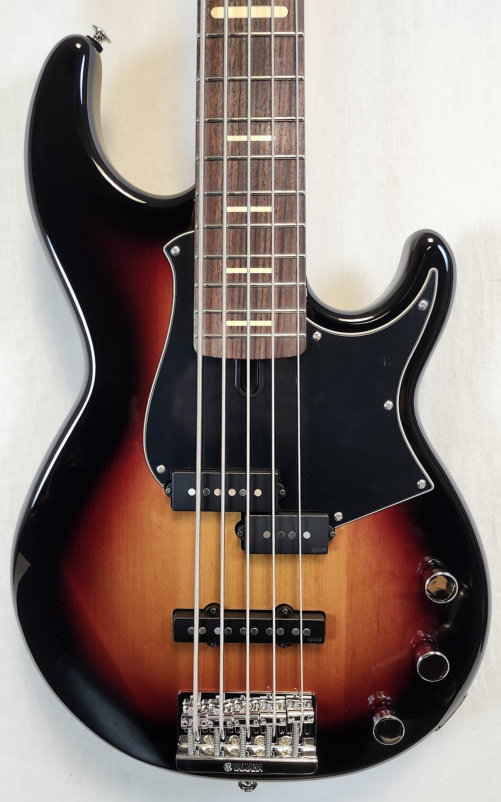 エレキベース Yamaha BBP35 MNB ハードケース付き Yamaha BBP35 5-String Bass guitar Midnight Blue w/hard case
