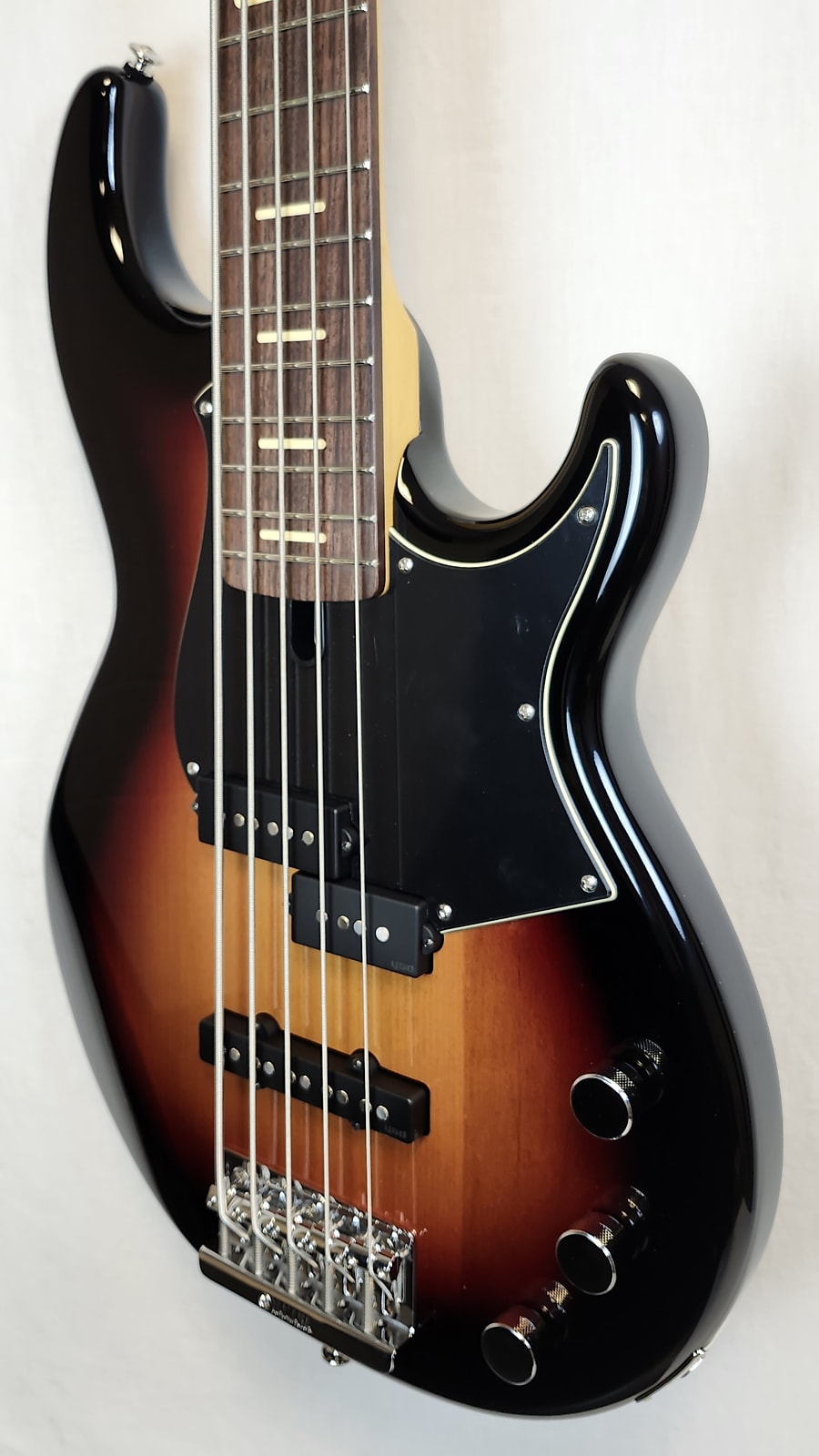 エレキベース Yamaha BBP35 MNB ハードケース付き Yamaha BBP35 5-String Bass guitar Midnight Blue w/hard case