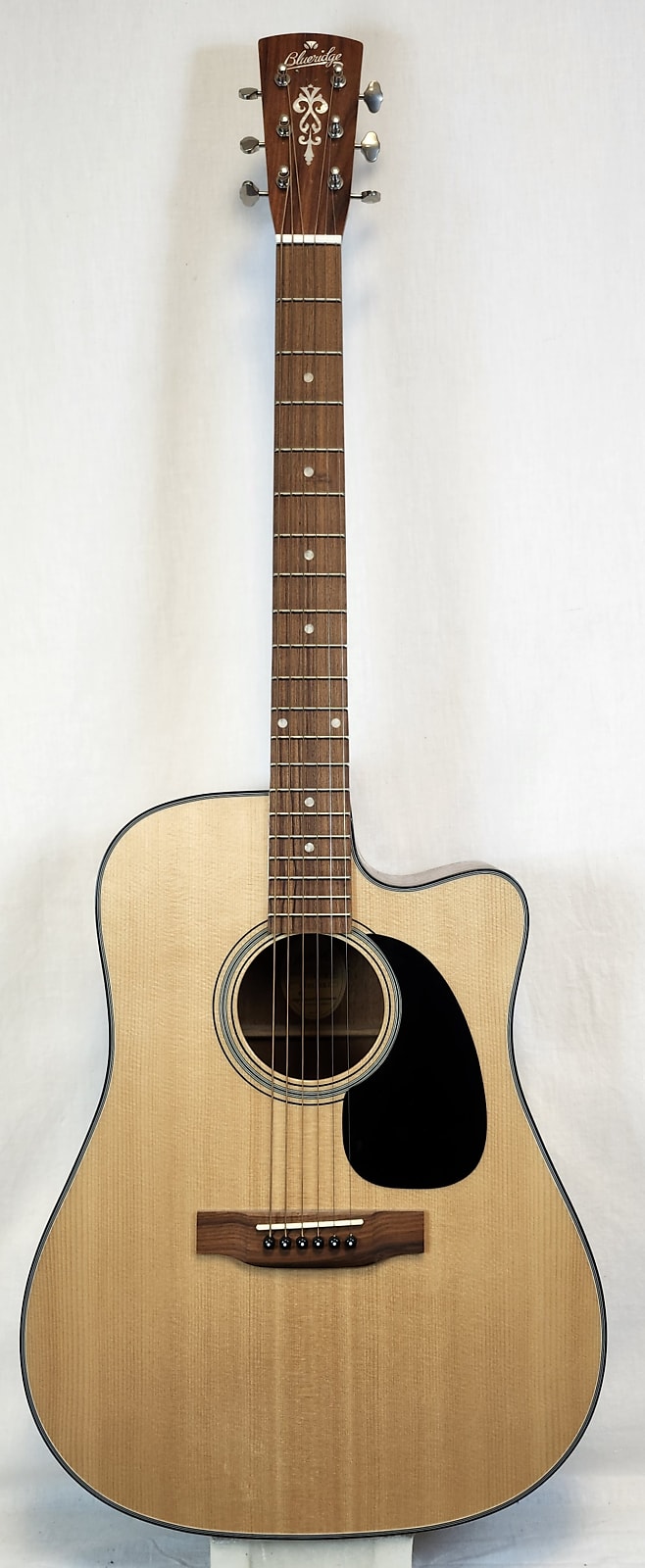 Blueridge BR-40CE Contemporary Mahogany Acoustic/Elec. Guitar with