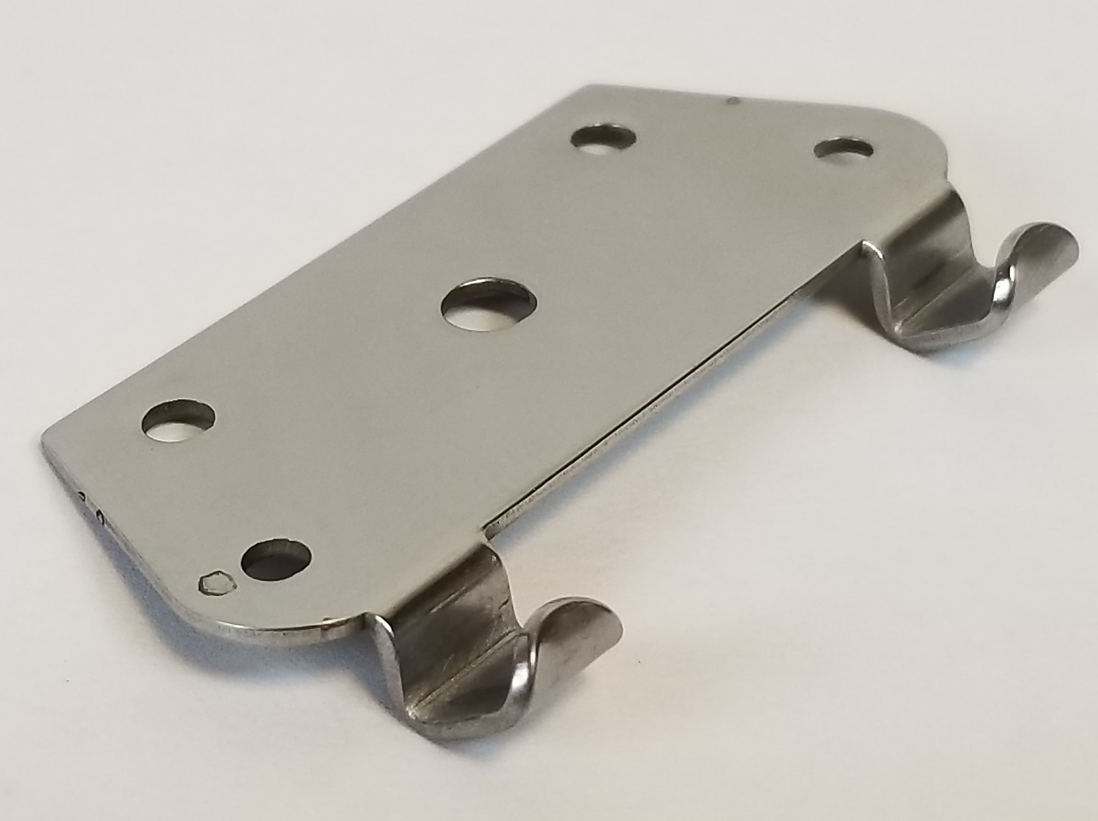Rickenbacker 01122 Bracket Tailpiece Trapeze Style - Gelb Music