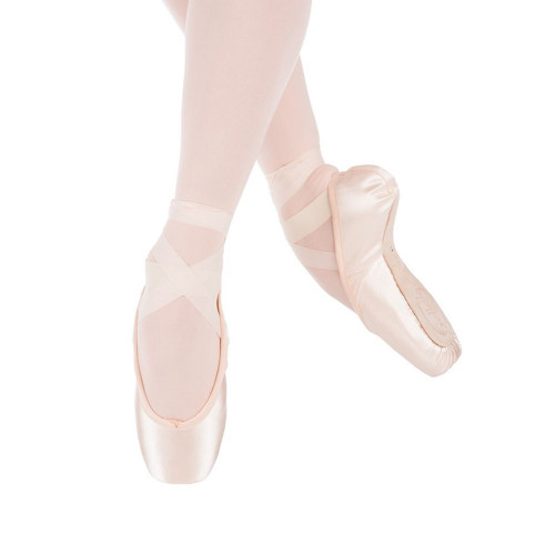 Suffolk Pointe Spotlight Pointe Shoe