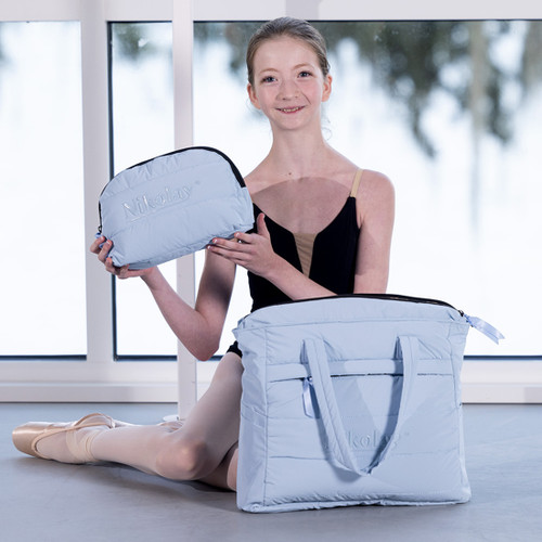 Nikolay BC004BAN Cosmetic Bag: Your Stylish and Functional Beauty Companion Nikolay BC004BAN Cosmetic Bag: Your Stylish and Functional Beauty Companion