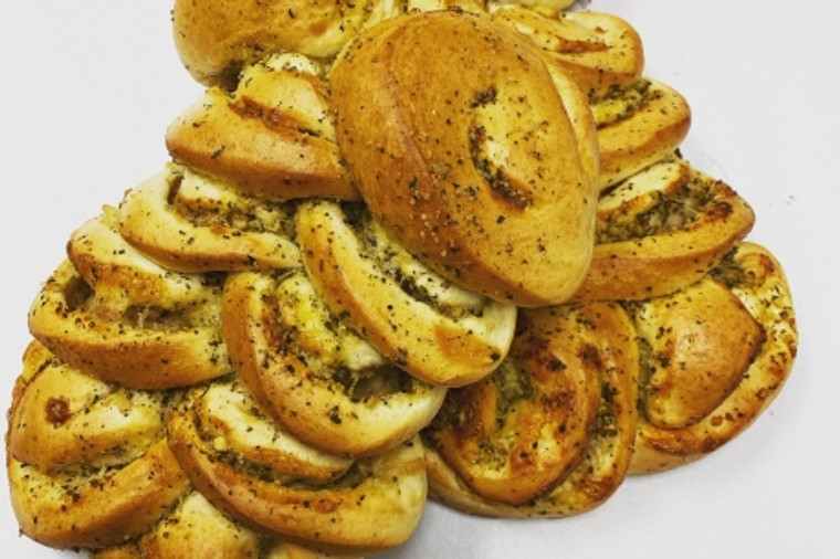GARLIC, CHEESE AND HERB PULL-APART