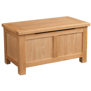Dorchester Oak Blanket Box Dorchester Oak Blanket Box