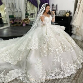 QueenLine Luxury Ball Gown Muslim Dubai Wedding Dress Long Sleeves V Neck Graceful Lace Long Train Bridal Wedding Party Dress Custom Made