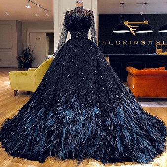 QueenLine Luxury Muslim Formal Evening Dresses A-Line Long Sleeve Feather Evening Gowns With Crystals Vestidos De Noche Party Dresses