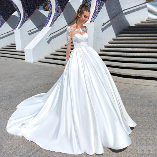QueenLine Boho Satin Wedding Dresses Long Sleeves Lace Appliques Scoop White/ Ivory Bridal Gown Princess Wedding Gowns
