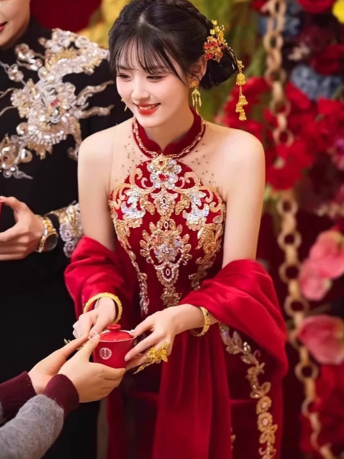 QueenLine Luxury Red Velvet Traditional Chinese Wedding Dress