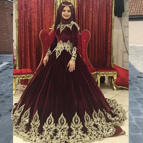 QueenLine Burgundy Velour Gold Applique Muslim Wedding Dresses Elegant Long Sleeve Moroccan Kaftan Arabic Islamic Formal Bridal Dress