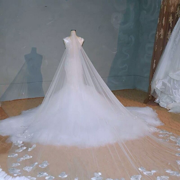 QueenLine Luxury Pearl Beaded Lace Bridal Long Wedding Veil Dubai Bride's Headdress Cathedral Headwear Lace Edge Bridal Accessories Bride|Bridal Veils