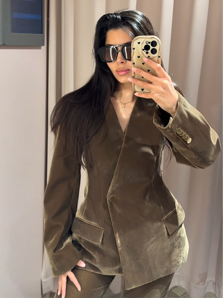 QueenLine Elegant Velvet Turn-down Collar One Button Coats Straight Trousers Lady Suits Coat Pants Set