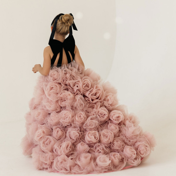 QueenLine Luxury Pink Handmade Flower Tull Bow Princess Flower Girl Dress