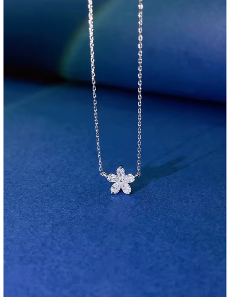 QueenLine Solid G18K White Gold 0.252ct Natural Diamonds Necklaces