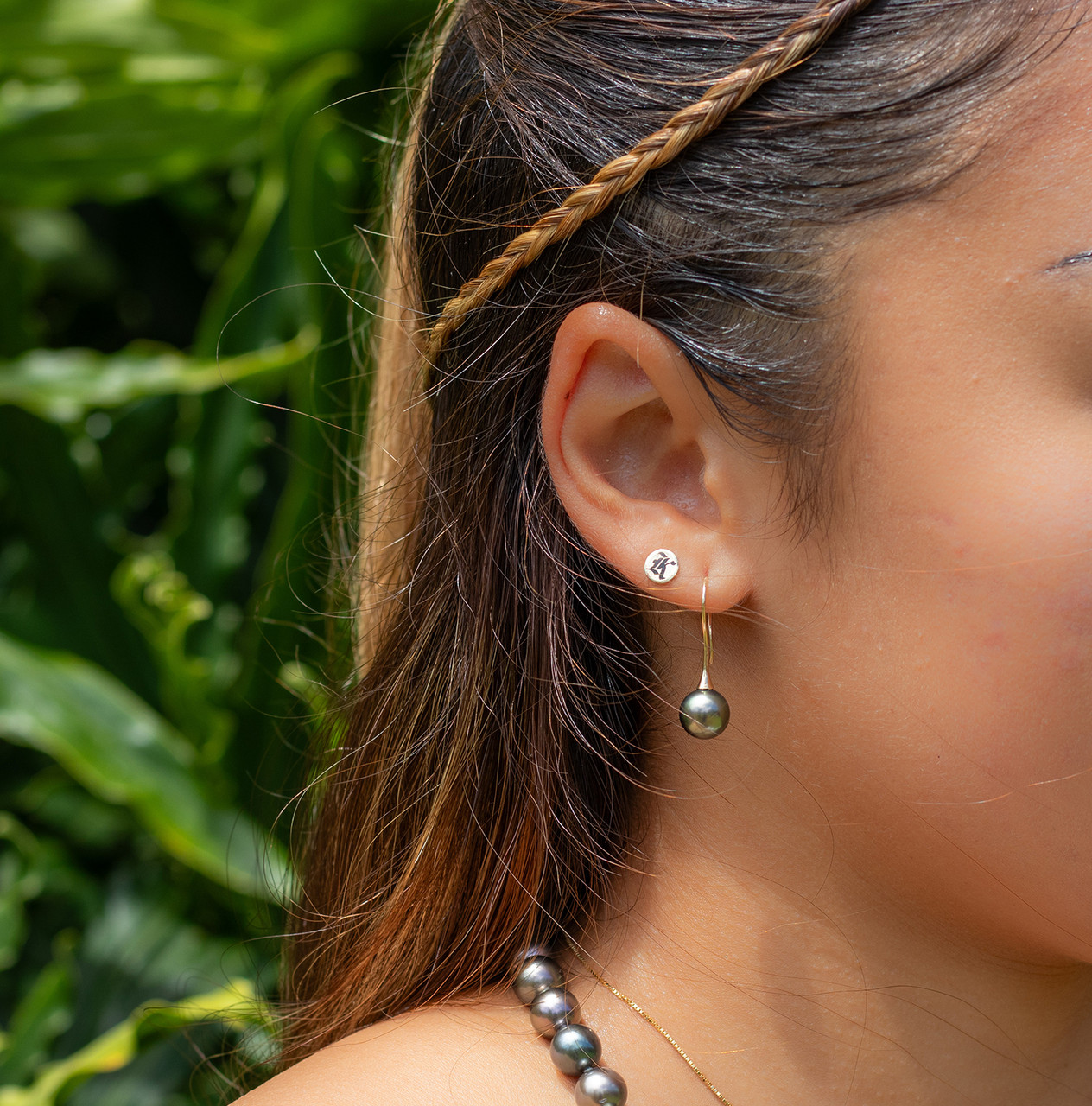 14K Tahitian Pearl Earrings Open Teardrops