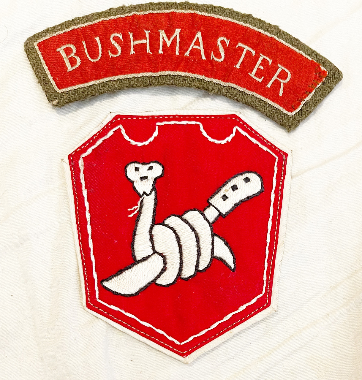 Ww2 us 480th artillery battalion , Bushmasters with tab patch