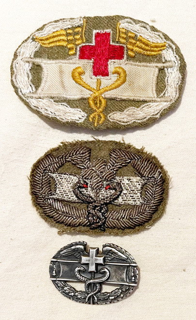 Us ww2 combat medic, theater made patch and pin