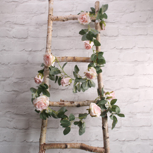 Light Pink Rose Garland (175cm) Light Pink Rose Garland (175cm)