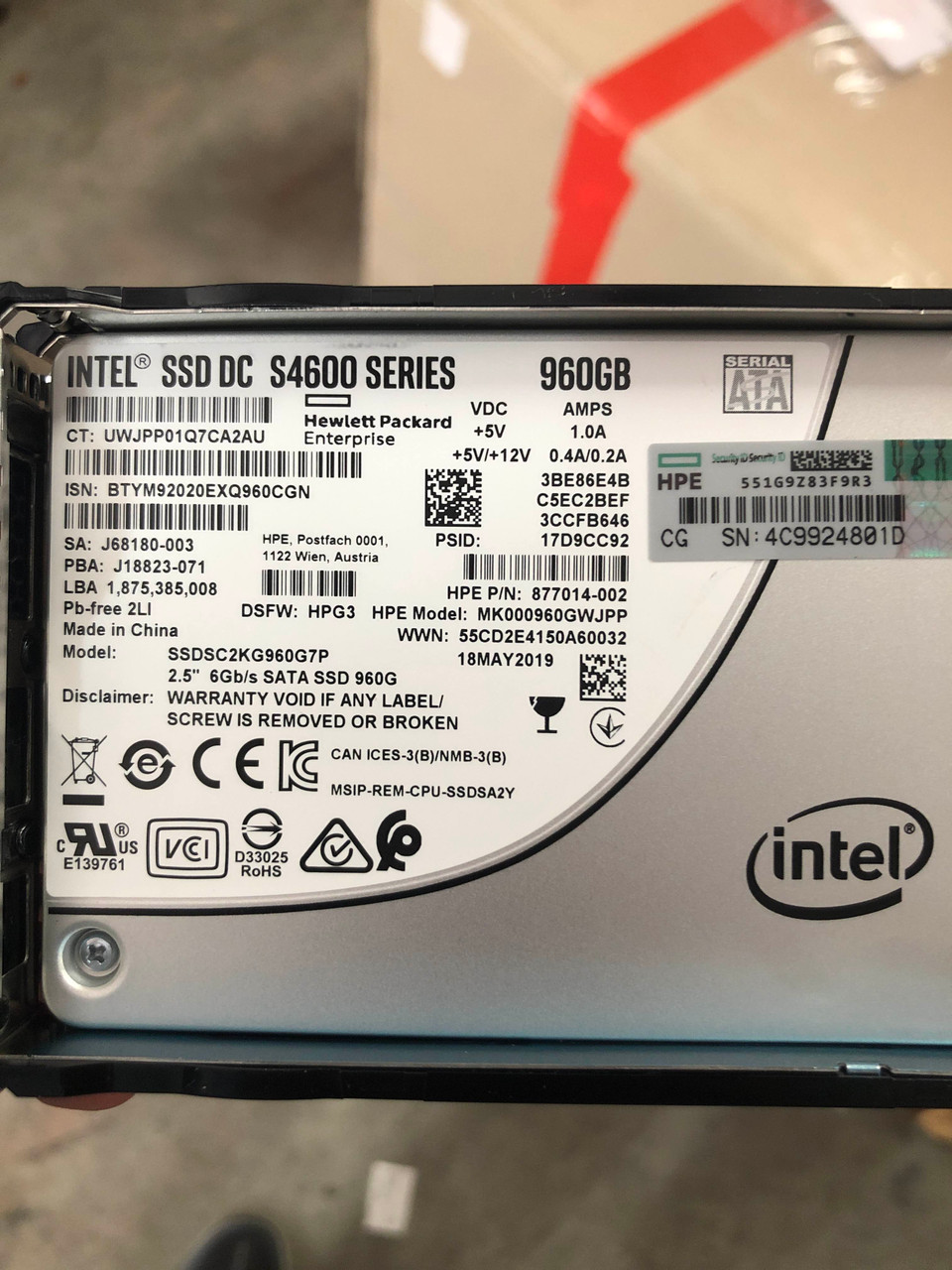 HPE 877782-B21 960GB 2.5in DS SATA-6G SC Mixed Use G9 G10 SSD