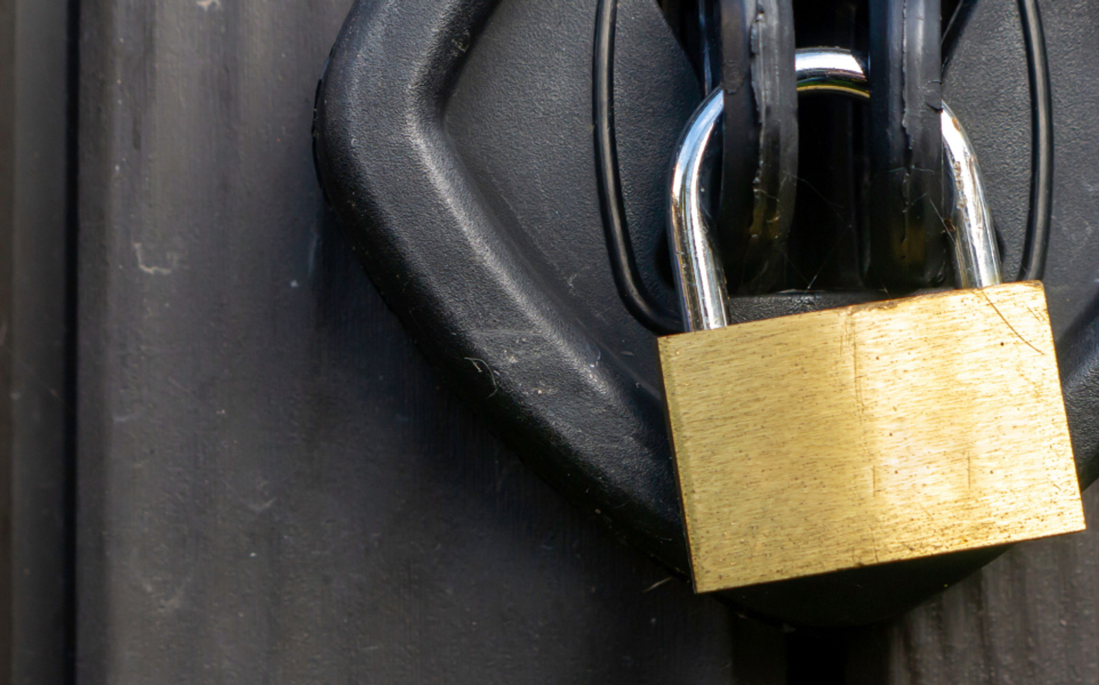 Padlocks and Auxiliary Locks
