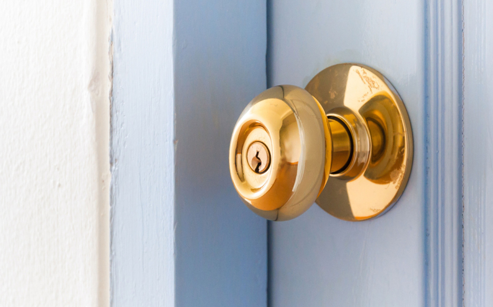 Trailer and RV Latches and Locks