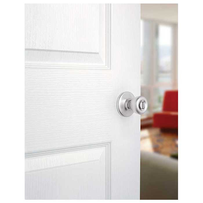 Kwikset Tylo Privacy Knob With 6-Way Adjustable Latch And Round Corner Strike, Satin Chrome