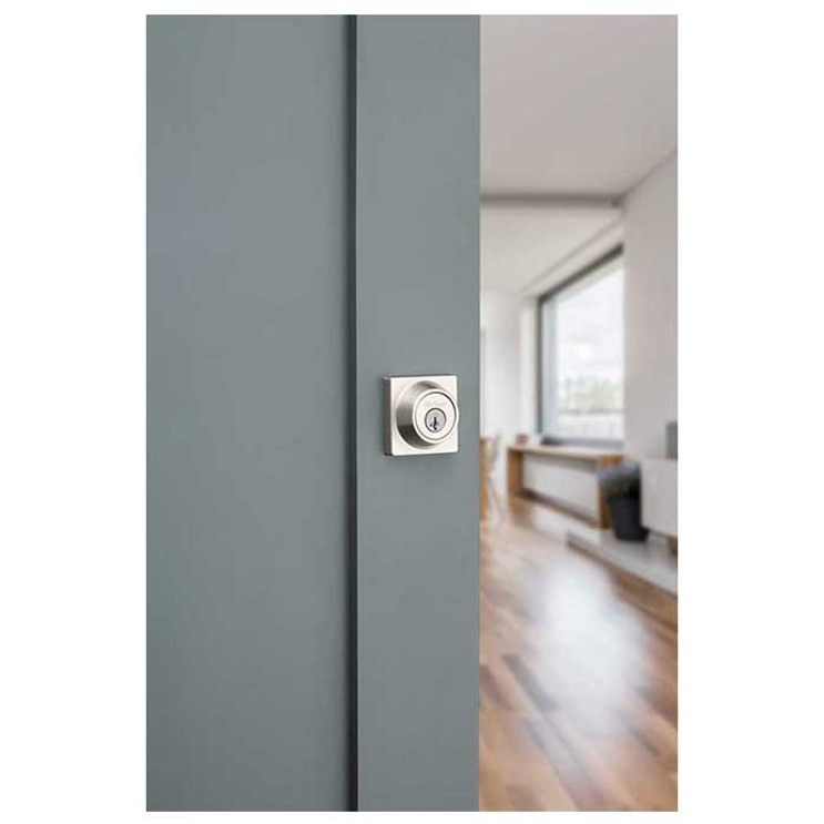 Kwikset 660 Sqt Single Cylinder Deadbolt Square, Smartkey, Round Corner Adjustable Latch, With Round Corner 1" X 2-1/4" Strike And Round Corner Full Lip Strike, Satin Nickel