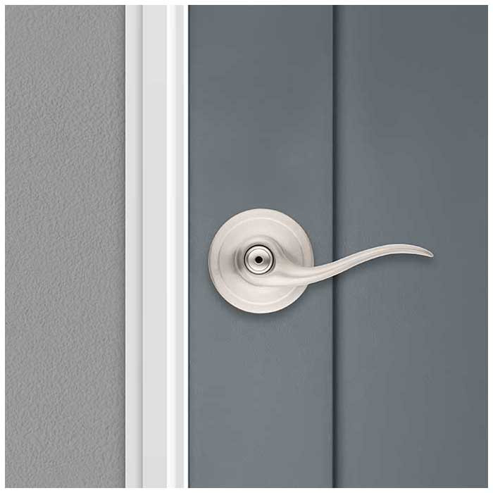 Kwikset Tustin Privacy Lever With 6-Way Adjustable Latch And Round Corner Strike, Satin Nickel
