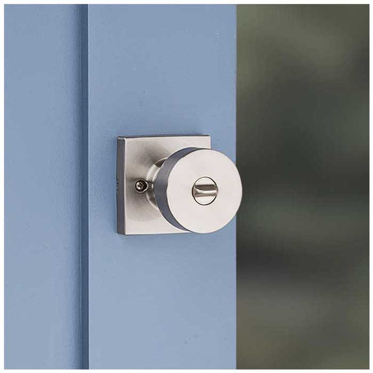 Kwikset Pismo Keyed Entry Knob Smartkey With Square Rose, 6-Way Adjustable Latch And Round Corner Strike, Satin Nickel