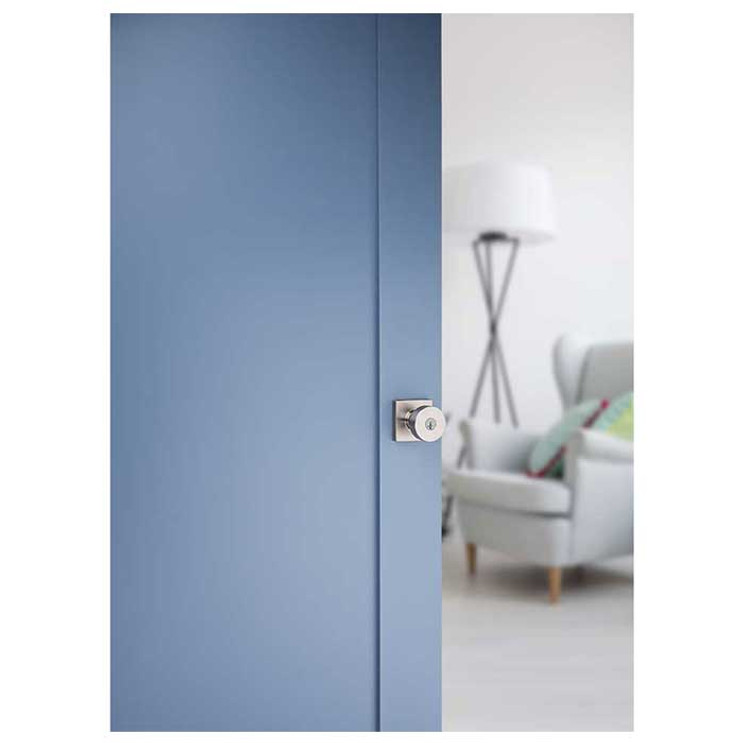 Kwikset Pismo Keyed Entry Knob Smartkey With Square Rose, 6-Way Adjustable Latch And Round Corner Strike, Satin Nickel