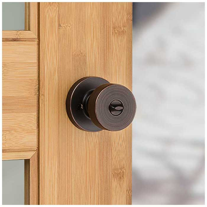 Kwikset Pismo Keyed Entry Knob Smartkey With Round Rose, 6-Way Adjustable Latch And Round Corner Strike, Venetian Bronze