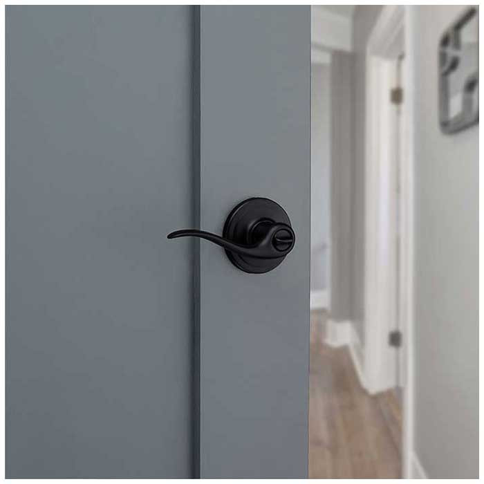 Kwikset Tustin Privacy Lever With 6-Way Adjustable Latch And Round Corner Strike, Matte Black