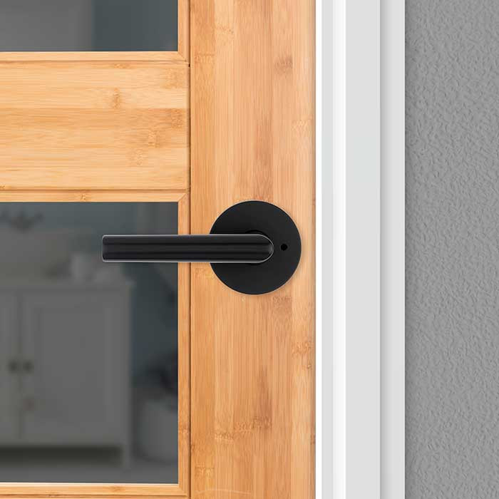 Kwikset Milan Privacy Lever, Round Rose With 6-Way Adjustable Latch And Round Corner Strike, Matte Black
