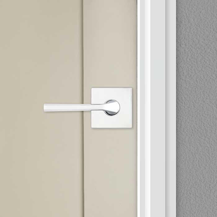Kwikset Lisbon Passage Lever, Square Rose With 6-Way Adjustable Latch And Round Corner Strike, Bright Polished Chrome