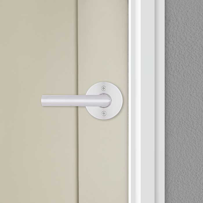 Kwikset Milan Passage Lever, Round Rose With 6-Way Adjustable Latch And Round Corner Strike, Bright Polished Chrome