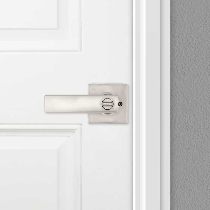 Kwikset Breton Keyed Entry Lever Smartkey With Square Rose, 6-Way Adjustable Latch And Round Corner Strike, Satin Nickel