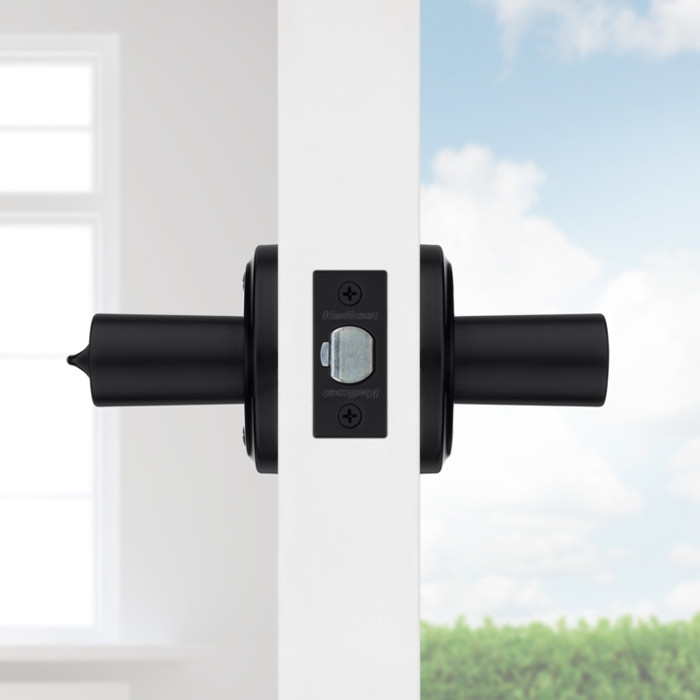 Kwikset Perth Keyed Entry Lever Smartkey With 6-Way Adjustable Latch And Round Corner Strike, Matte Black