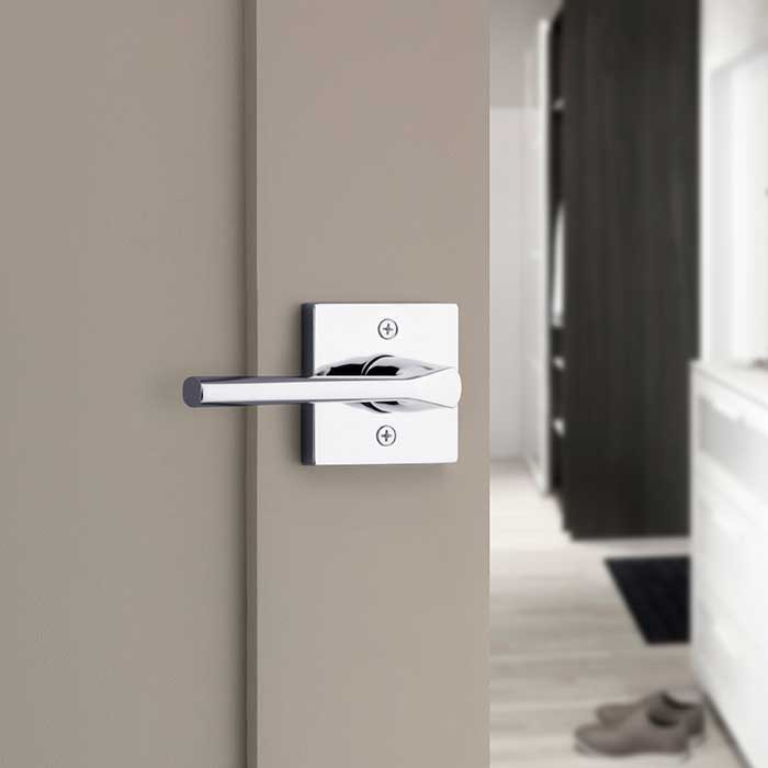 Kwikset Lisbon Privacy Lever, Square Rose With 6-Way Adjustable Latch And Round Corner Strike, Bright Polished Chrome