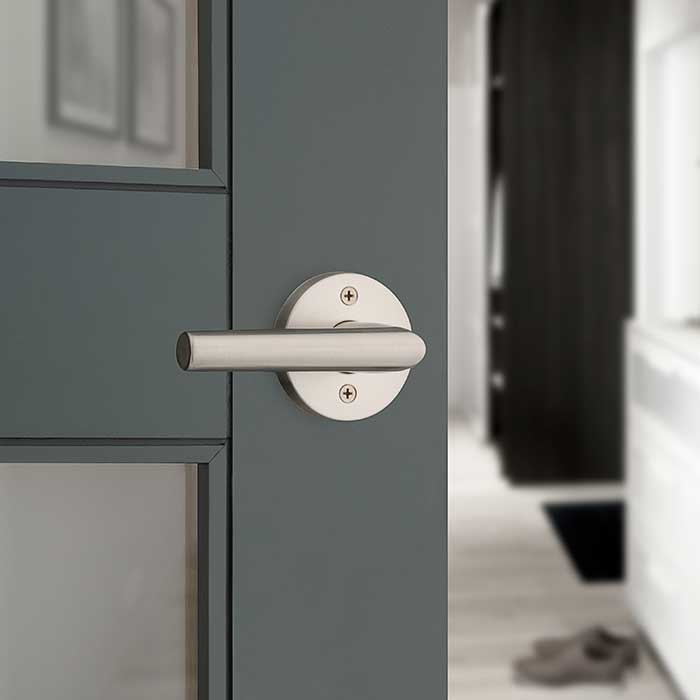 Kwikset Milan Privacy Lever, Round Rose With 6-Way Adjustable Latch And Round Corner Strike, Satin Nickel